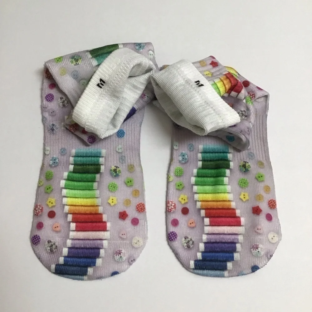 Needle-pointer MEDIUM Crew Socks Seamstress Fun Print Women’s Novelty Purple